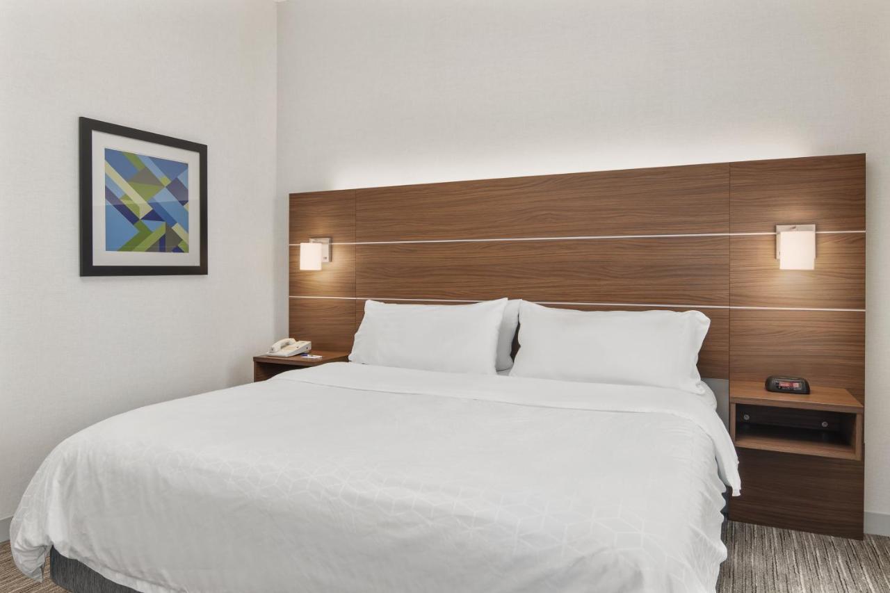 Holiday Inn Express Hotel & Suites Sacramento Airport Natomas, An Ihg Hotel Room photo